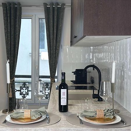 パリCosy Hideaway Near Montparnasseアパートメント エクステリア 写真